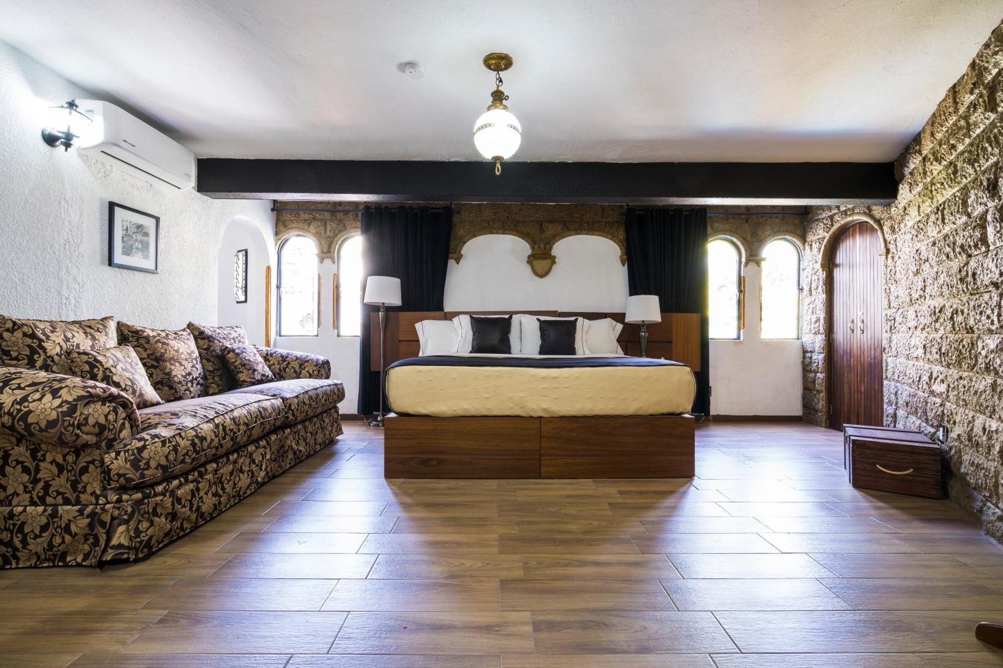 Boutique La Mansión Hotel *